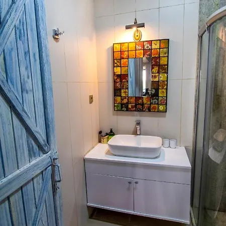 펜션 Summer House 2br Wgarden Close To Gundogan Beach