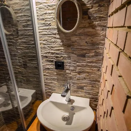 Summer House 2br Wgarden Close To Gundogan Beach 펜션 Bodrum